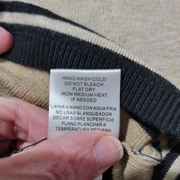 NWT Joseph A Women's Long Tunic Lightweight Sweater Beige Black Stripe Size XL - Picture 10 of 12